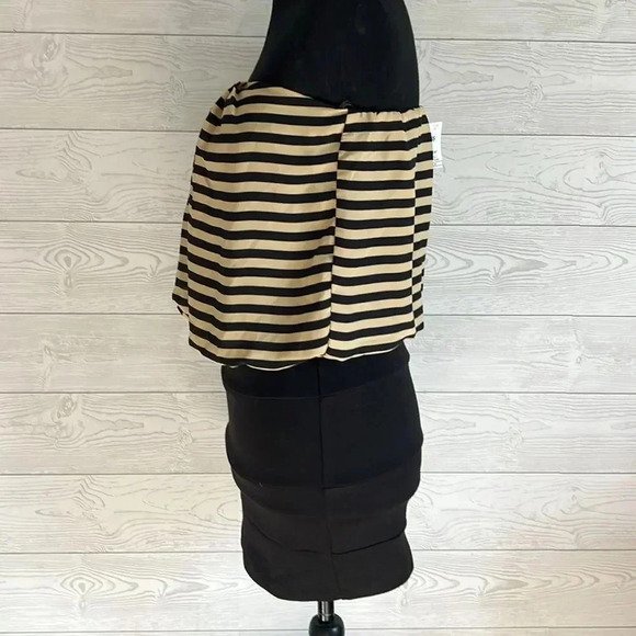 Trixxi Strapless mini dress size small NWT - Picture 4 of 7